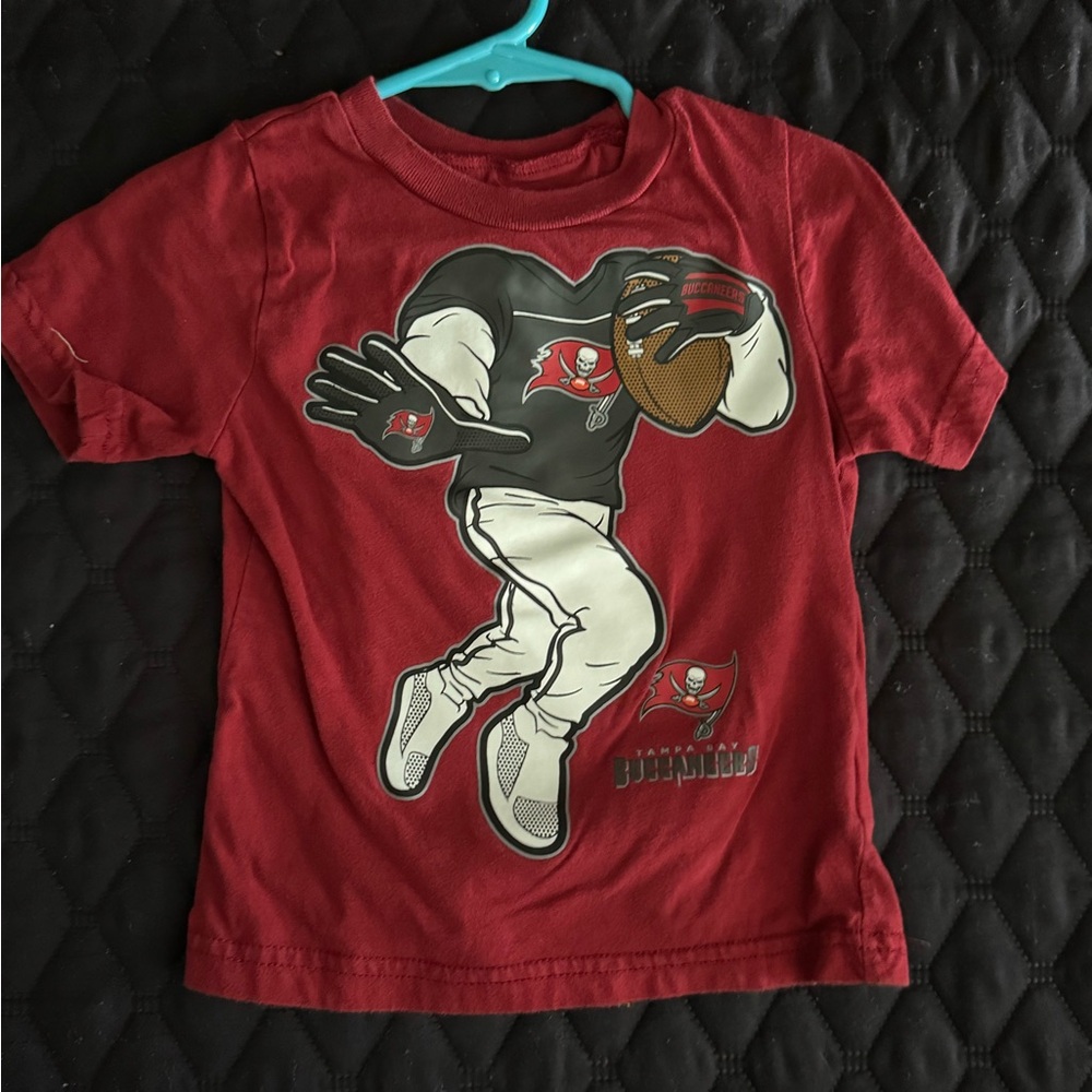 NFL Buccaneers Tampa Bay Kids Graphic Football Tee